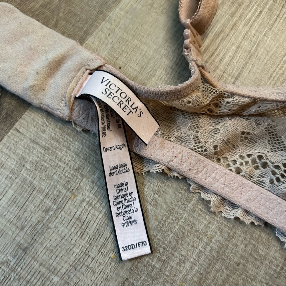 Victoria’s Secret Dream Angels Tan Lace Lined Demi Bra - Picture 9 of 9